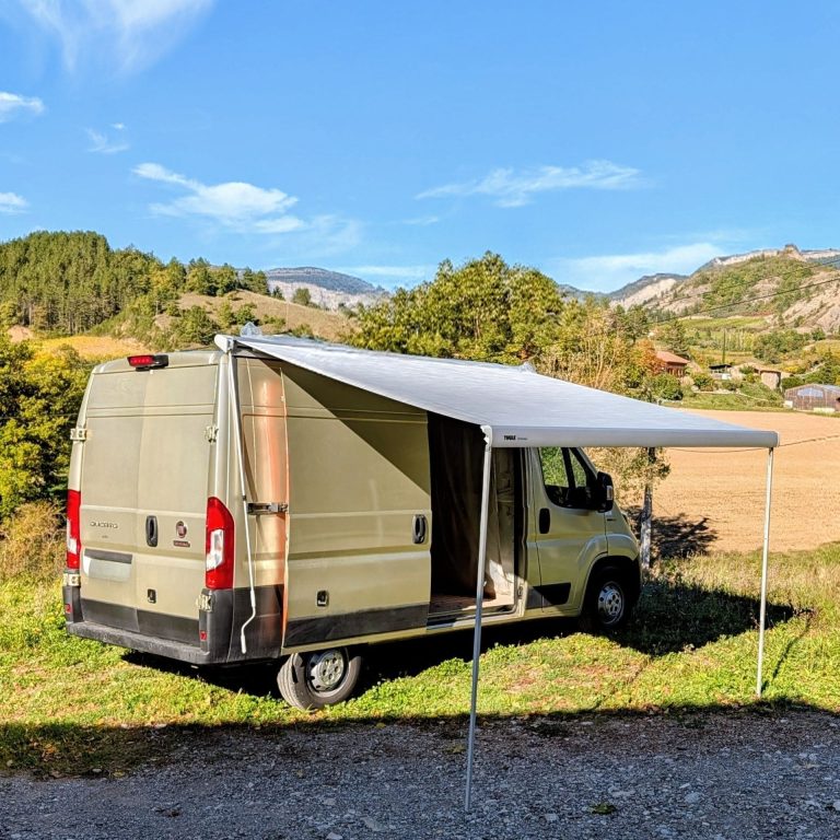 Tarif aménagement fourgon moyen store thule