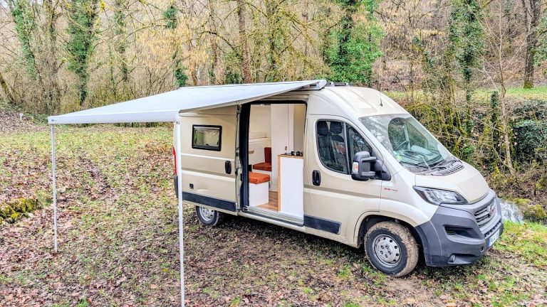 Store Thule van fourgon aménagé Ducato Boxer Jumper
